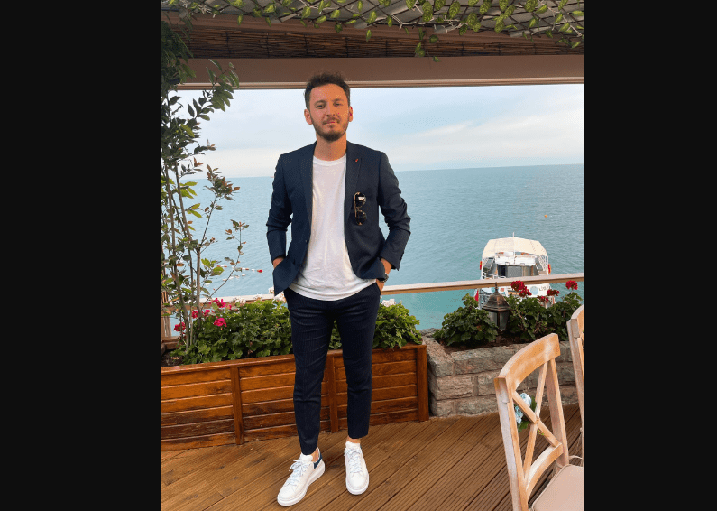 Berkan Kamışoğlu: Zor Günlerimizi Birlikte Atlatacağız